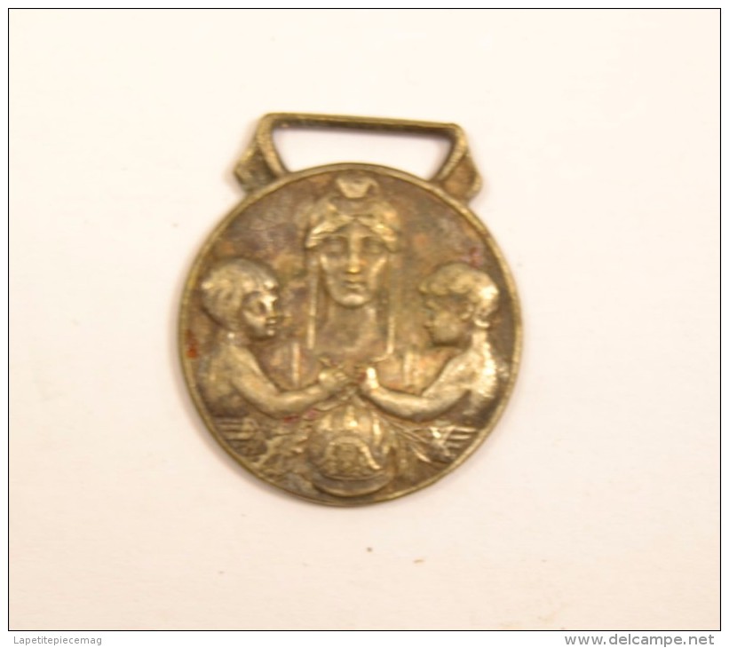 Médaille Oeuvre Des Pupilles Des Sapeurs Pompiers Français 1935. Pompier - Firemen