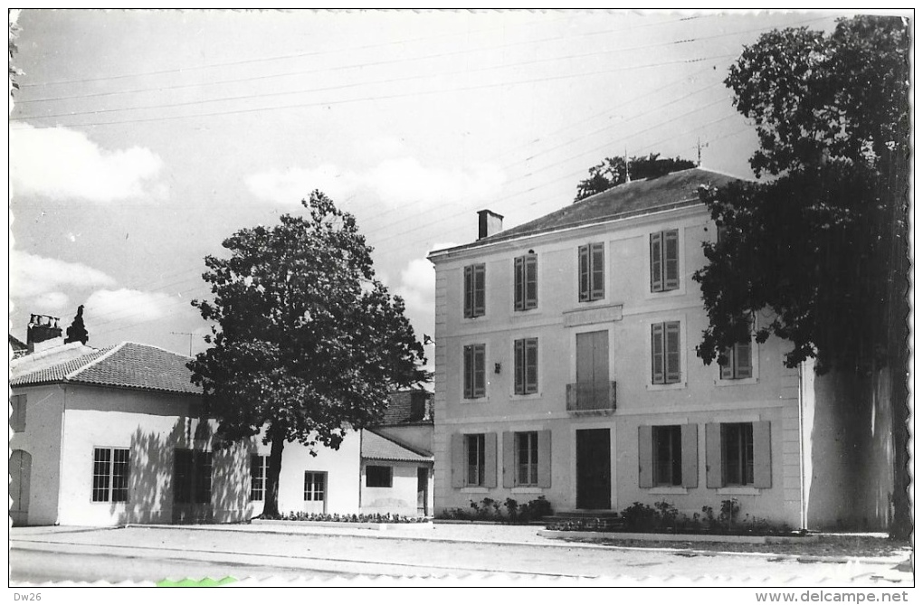 Lavardac (Lot Et Garonne) - L'Hôtel De Ville - Carte MYS Non Circulée - Lavardac