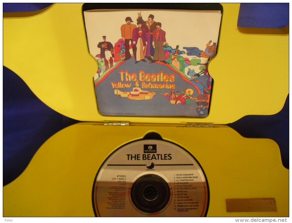 RARE BEATLES YELLOW SUBMARINE SHAPED CD WOODEN BOX BOITE TOLE 233/1000 Limited Edition