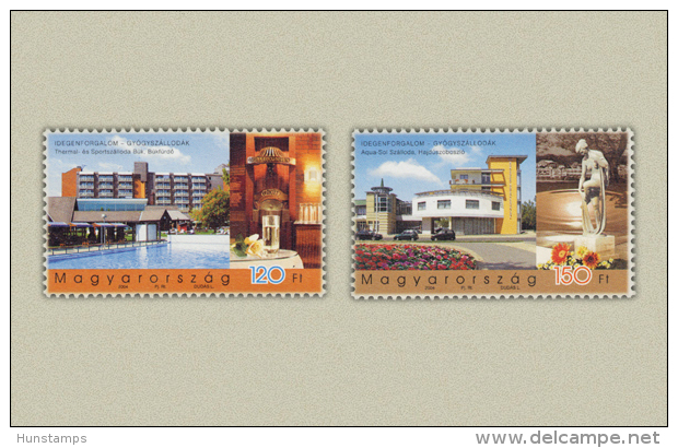 Hungary 2004. Famous Hotels / Flowers Set MNH (**) Michel: 4841-4842 - Neufs