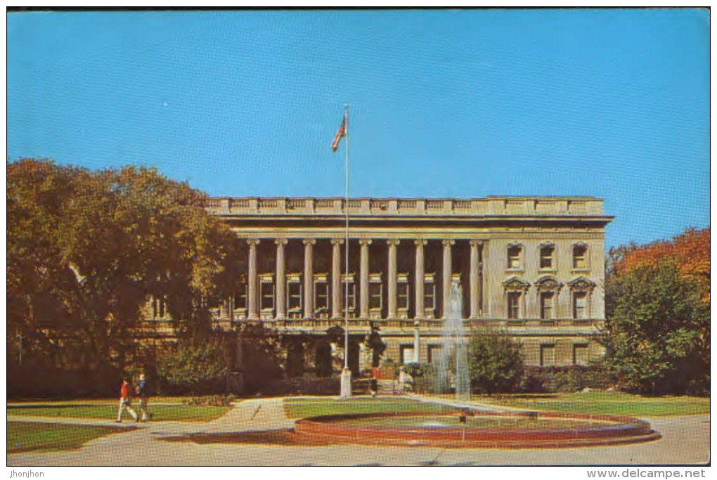 United States - Postcard Written In 1968  - Madison - Historical Building - 2/scans - Madison