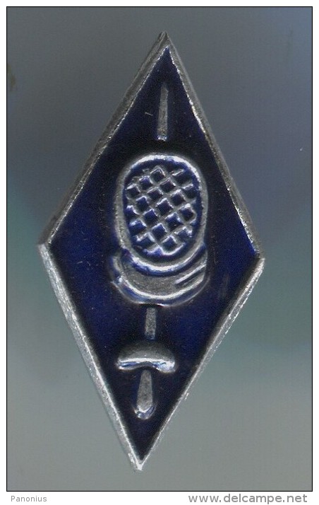 FENCING / SWORDSMANSHIP - Russian Pin Badge - Fencing