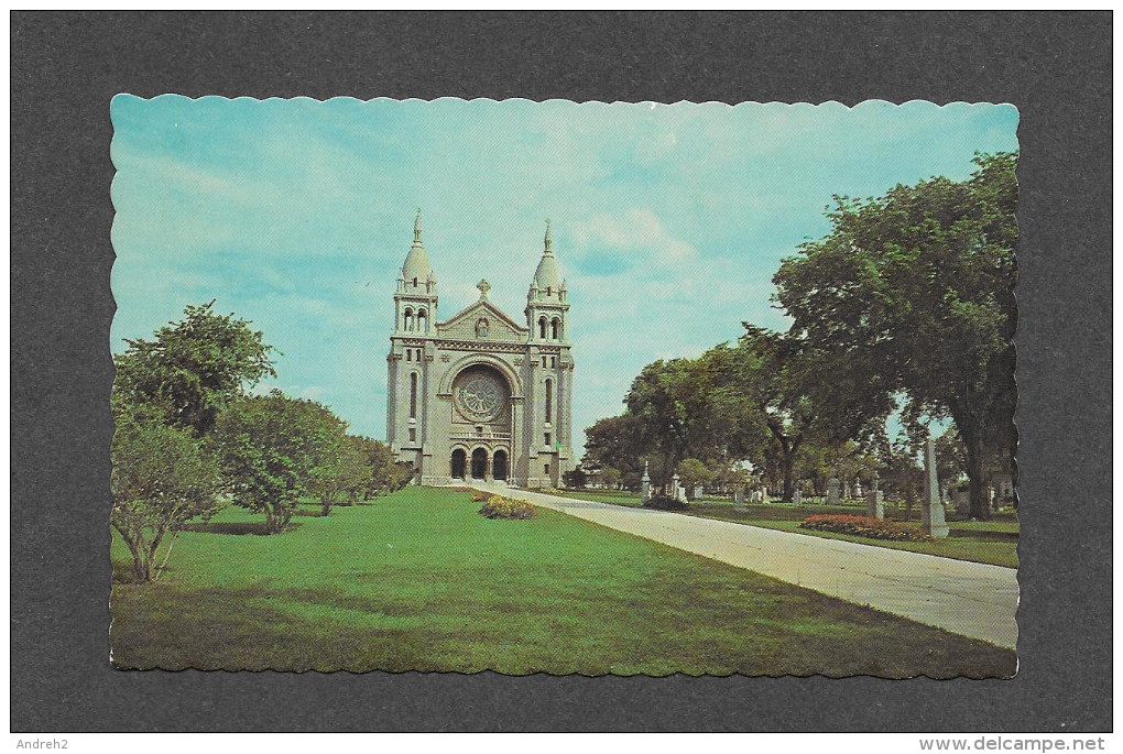 ST BONIFACE BASILICA - MANITOBA - ÉGLISE - CHURCH - PHOTO BY CAMPBELL & CHIPMAN - Sonstige & Ohne Zuordnung