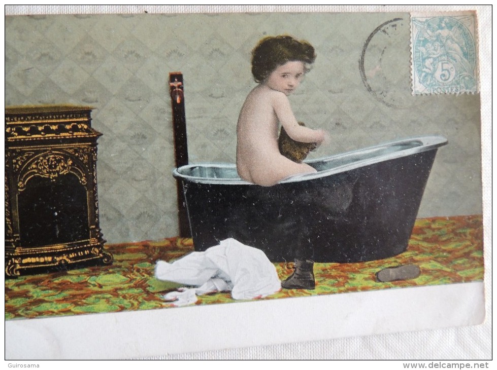 Lot De 3 Cartes D´un Enfant Qui Va Prendre Un Bain - Collections, Lots & Series