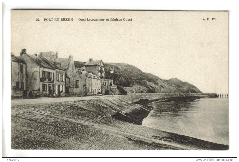 CPA PORT EN BESSIN HUPPAIN (Calvados) - Quai Letourneur Et Falaise Ouest - Port-en-Bessin-Huppain