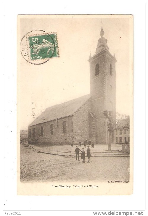 CPA : 59 - BAVAY  L ' Eglise : Enfants - église - Bavay