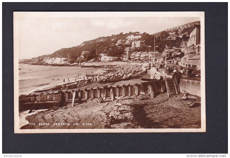 UK - The Shore  - Ventnor - Isle Of Wight ( Dean 704 ) - Ventnor