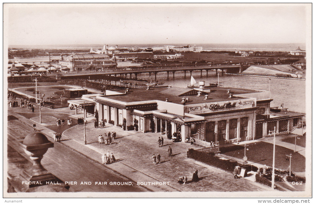 Reino Unido--Lancashire--Southport--Floral Hall,Pier And Fair Ground--Cafe-Dancing - Southport