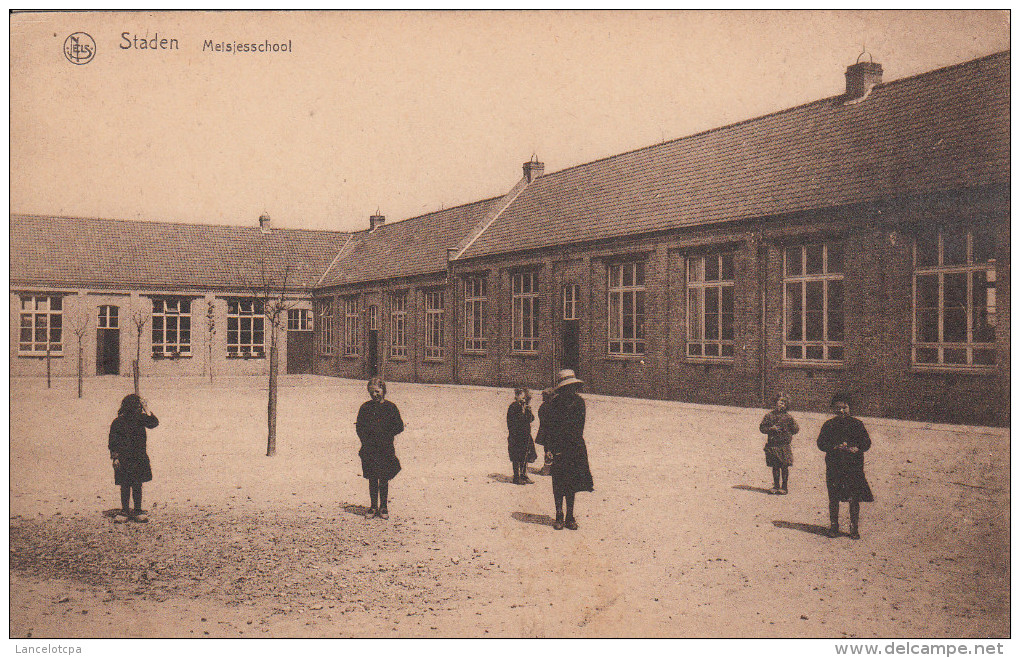 STADEN / MEISJESSCHOOL - Staden