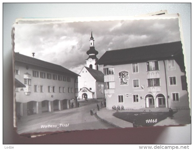 Oostenrijk Österreich Tirol Wattens Kirche Und Umgebung - Wattens