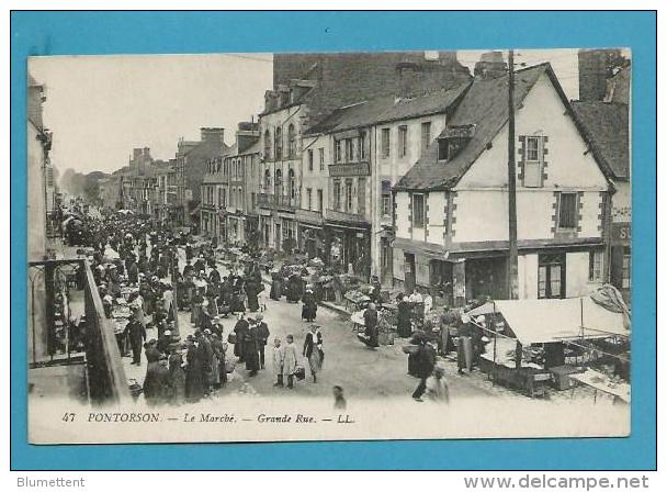 CPA 47 - Métier Marchands Ambulants Le Marché Grande REue PONTORSON 50 - Pontorson