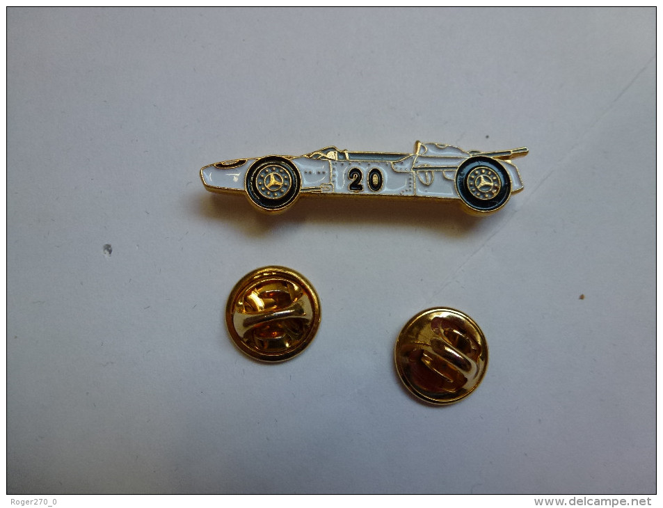 Superbe Pin´s , Auto F1 Honda , Formule 1 , 1964 RA271 , R. Bucknum - Honda