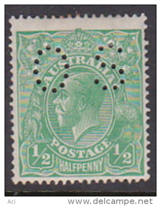 Australia 1914-24 Single Watermark King George V, Perforated Small OS, Half Penny Green Mint O38 - Neufs