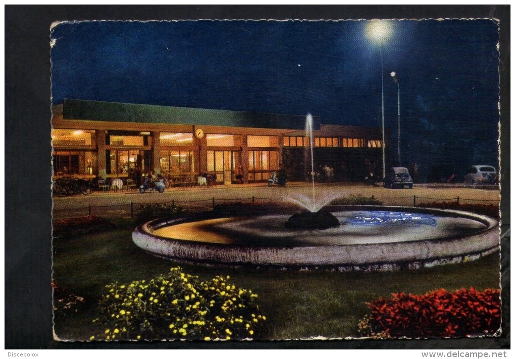 P2308 VIGEVANO, STAZIONE DI NOTTE - Provincia Di PAVIA - STATION, GARE, NOTTURNO NUIT NOCTURNE AUTO CARS - Vigevano