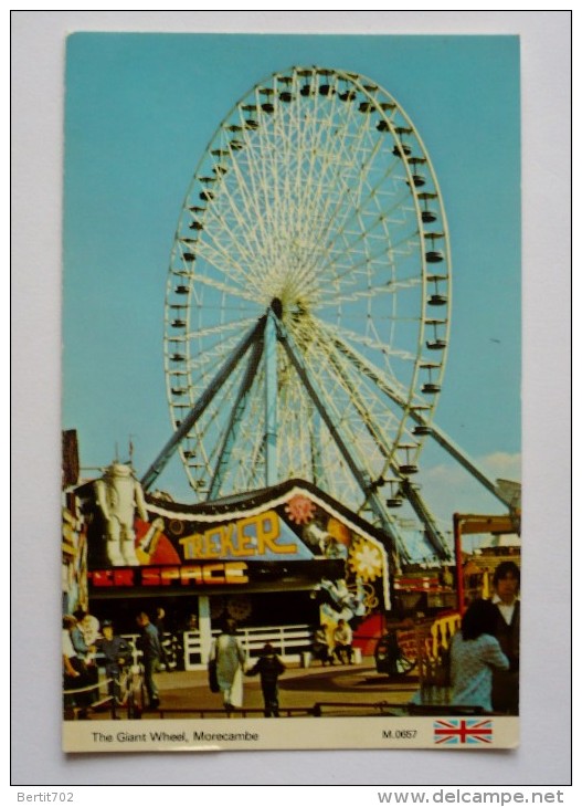 Cpsm -THE GIANT WHEEL - MORECAMBE  - Métier Forain - Attraction -  Grande Roue - Marchands Ambulants