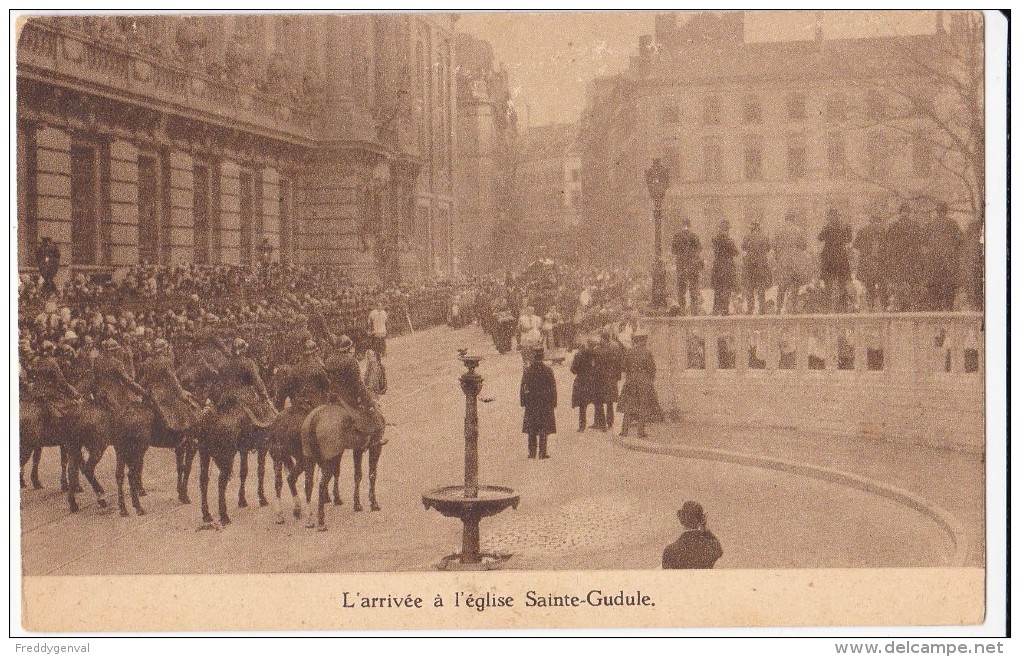 FUNERAILLES DU ROI ALBERT ARRIVEE A STE GUDULE - Funeral