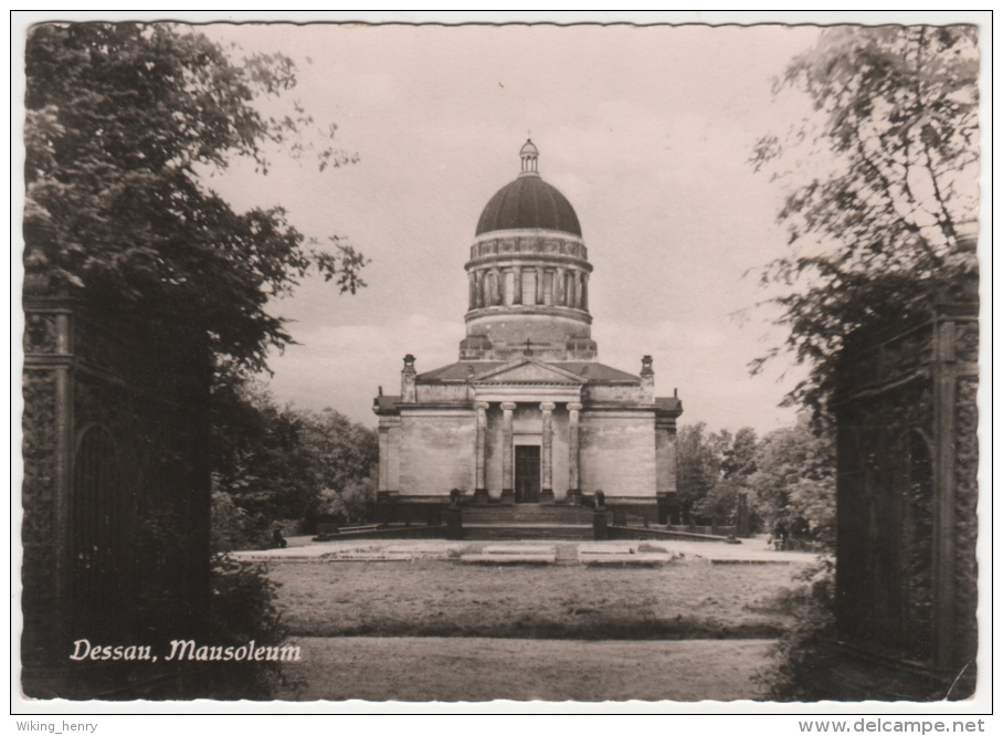 Dessau - S/w Mausoleum - Dessau