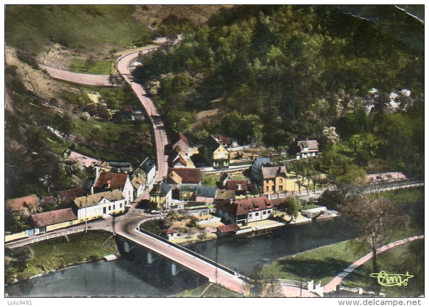 CPSM - ACQUIGNY (27) - Vue Aérienne Du Quartier Du Pont Et Les Bords De L'Eure En 1960 - Acquigny