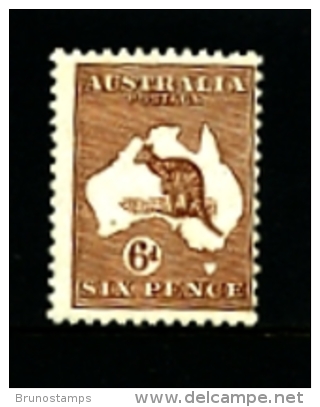 AUSTRALIA - 1929  KANGAROO   6 D.  SMALL MULTIPLE  WATERMARK  MINT  NH  SG107 - Mint Stamps