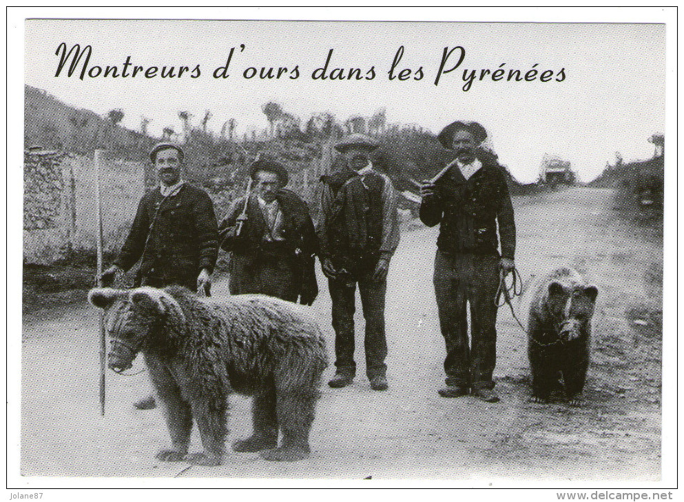 CPM  AU DEBUT DU SIECLE         MONTREURS D OURS DANS LES PYRENEES - Marchands Ambulants