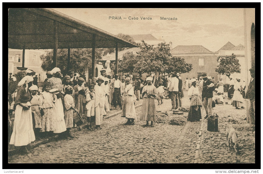 SANTIAGO -  PRAIA - FEIRAS E MERCADOS - Mercado( Ed.Levy & Irmãos)  Carte Postale - Cape Verde