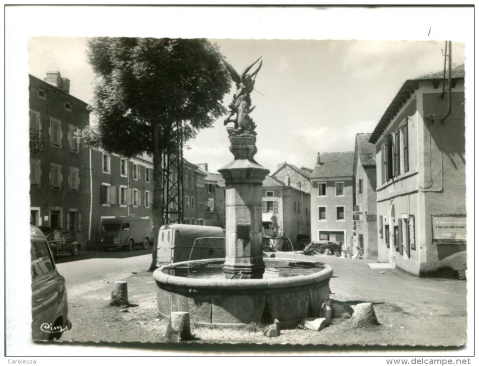 CP - GANDRIEU (48) FONTAINE SAINT MICHEL - Gandrieux Saint Amans