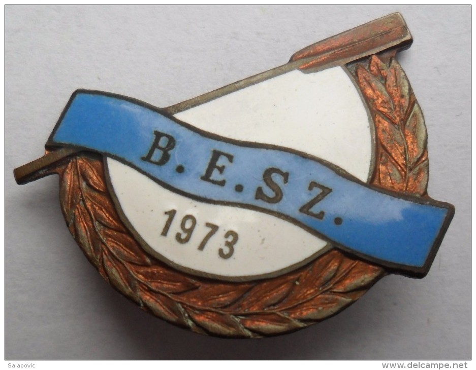 BESZ 1973 ROWING  PINS BADGES  P - Rudersport