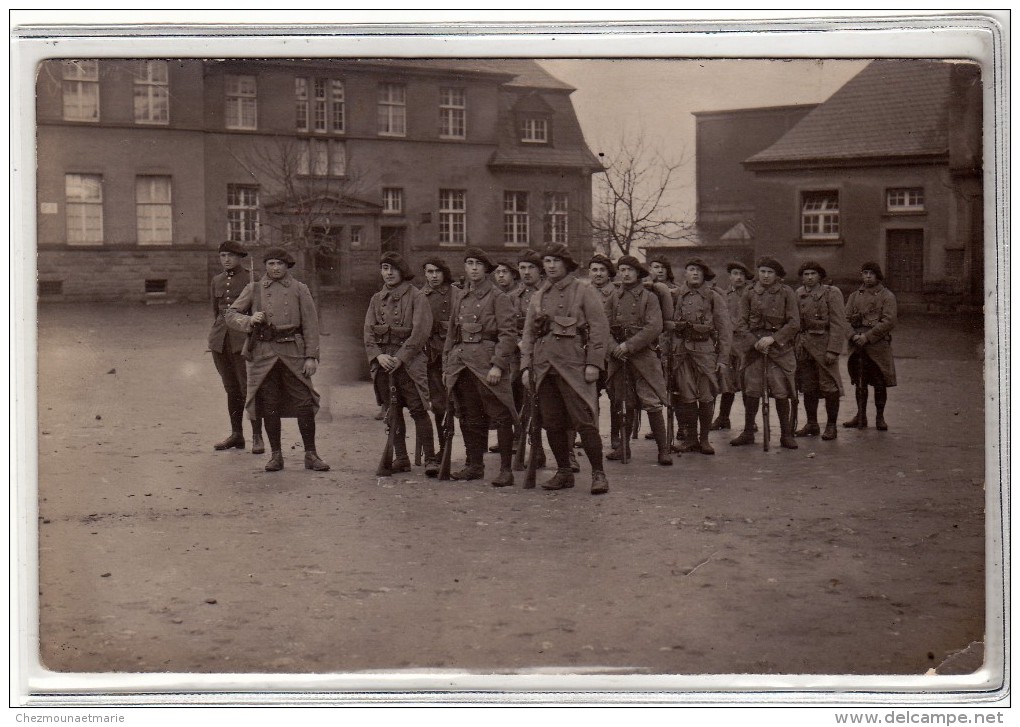 BATAILLON DE CHASSEURS ALPINS A IDENTIFIER - CARTE PHOTO MILITAIRE - Régiments