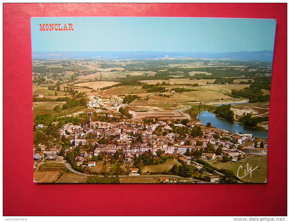 CPM TOILEE     82  MONCLAR DE QUERCY  VUE GENERALE       VOYAGEE  1988 TIMBRE - Montclar De Quercy