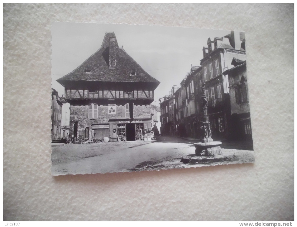 PLACE DU MARCADIAL - Saint-Céré