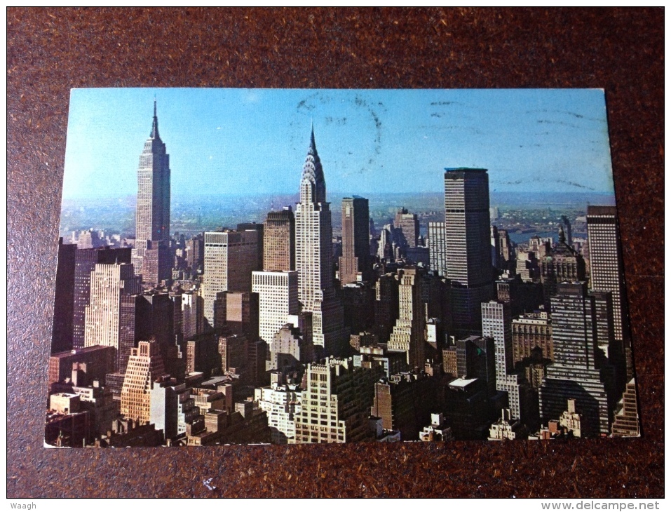 249 - NEW YORK Showing Empire State, Chrysler And Pan Am Buildings - 1972 Timbrée - Chrysler Building