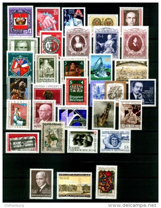 4170: Austria Collection 1979- 1992 In Album, Mnh **, 14 Years Complete (Mi. 722.- €) - Verzamelingen