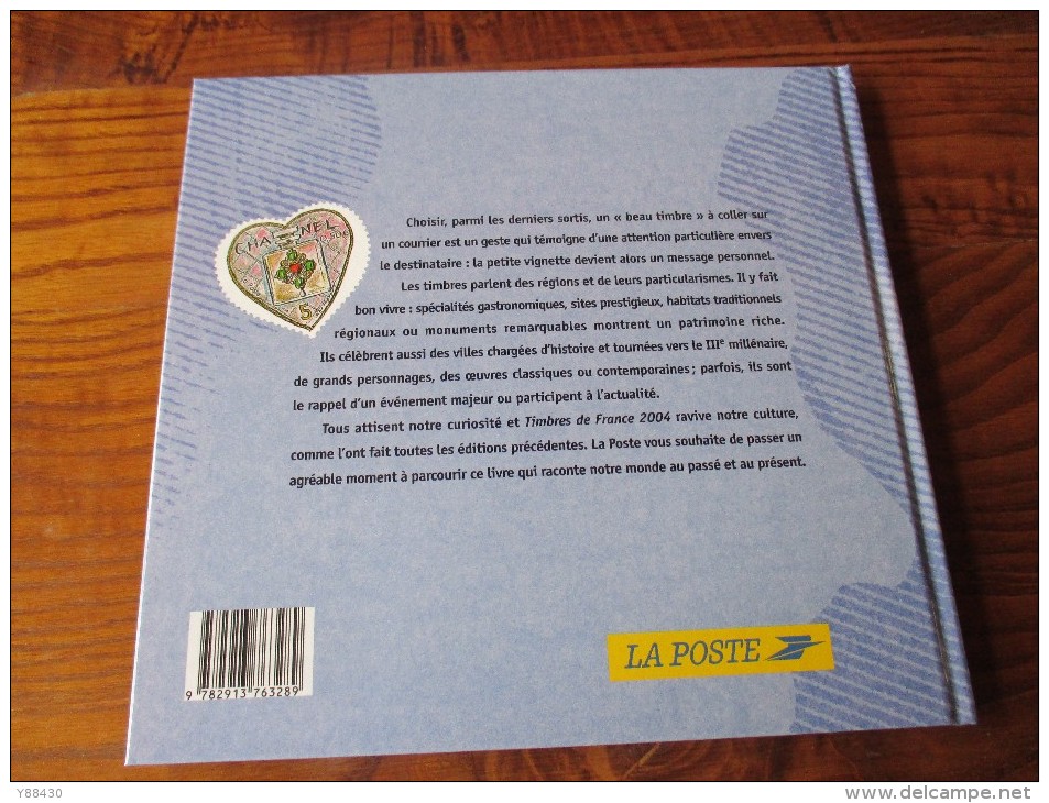 année 2004 - Le LIVRE DES TIMBRES - complet avec tous les Timbres Neufs ** classés dans les fenêtres des pages - 27 scan