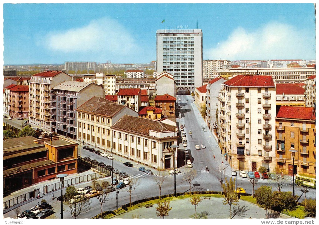 D3807 "TORINO - PIAZZA ROBILANT  - GRUPPO SPORTIVO E GRATTACIELO LANCIA " ANIMATA - AUTO '60. CART. ORIG. NON SPEDITA - Plaatsen & Squares