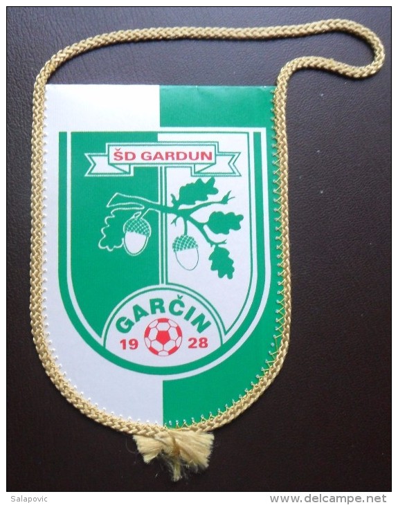 PENNANT FOOTBALL CLUB SD GARDUN , Garcin - Bekleidung, Souvenirs Und Sonstige