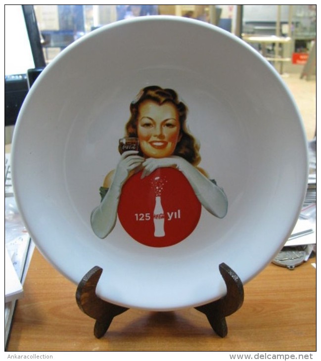 AC - COCA COLA 125th ANNIVERSARY, 2011 PORCELAIN PLATE NOT : COMING WITHOUT STAND  TURKEY - Artículos De Limpieza