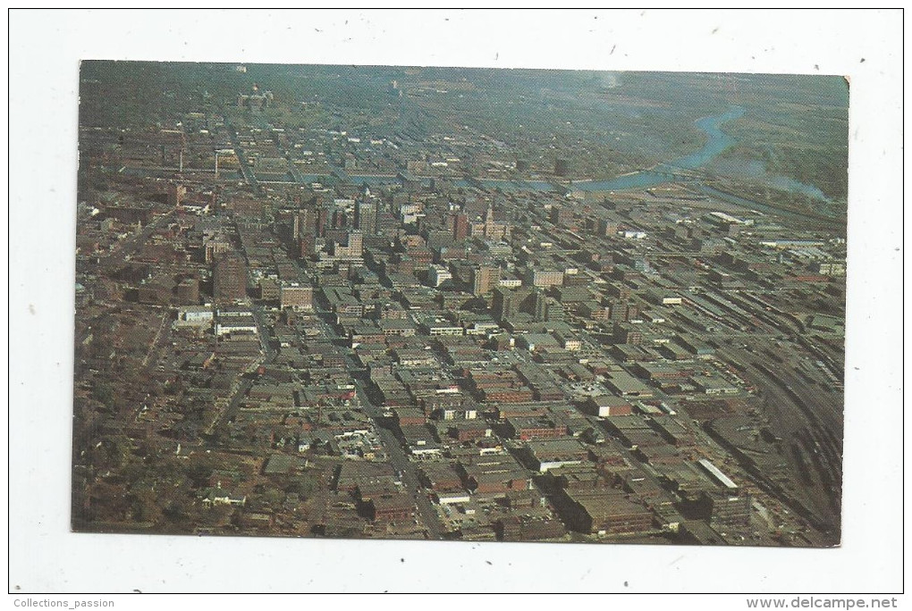 G-I-E , Cp , ETATS UNIS , Iowa , Air View Of DES MOINES , Vierge , Ed : Plastichrome - Des Moines