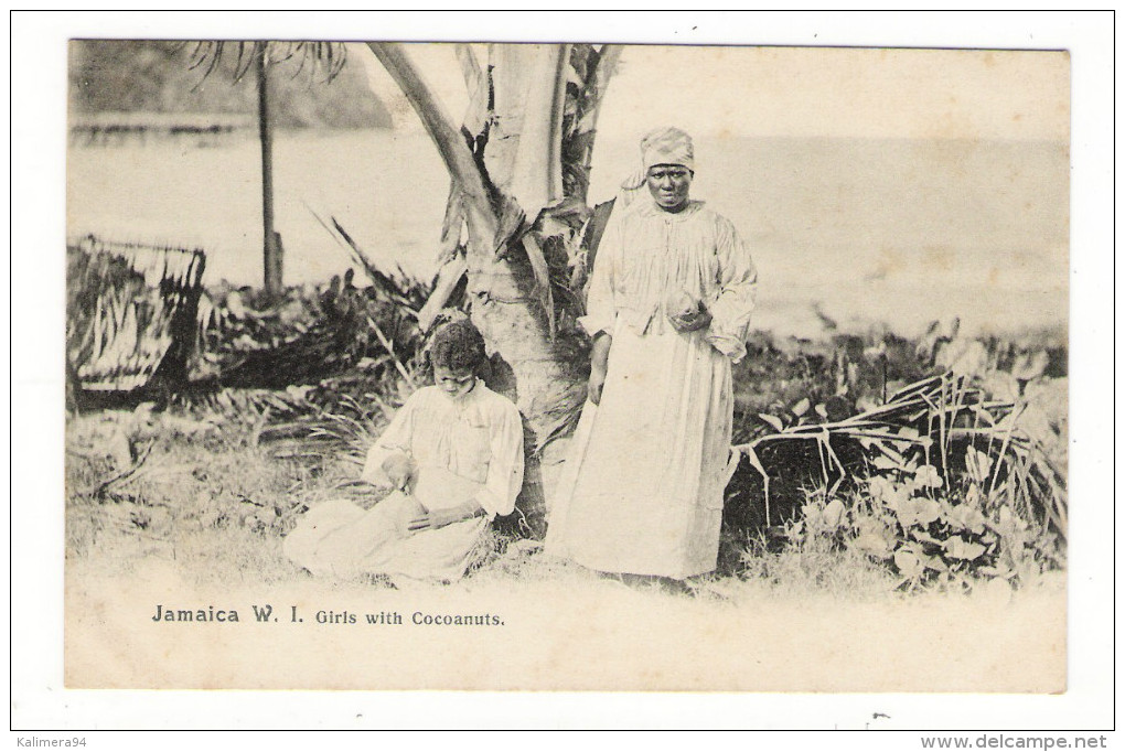 WEST  INDIES  /  JAMAICA  ( île De La JAMAÏQUE ) /  GIRLS  WITH  COCONUTS  /  CPA PRECURSEUR - Jamaica