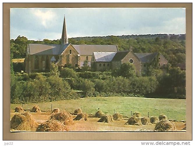 Jolie CP 22 L'Abbaye De Boquen ( Plénée Jugon ) - Ed Dhainaut - Cp Pas écrite - Bottes De Foin Paille ... - Plénée-Jugon