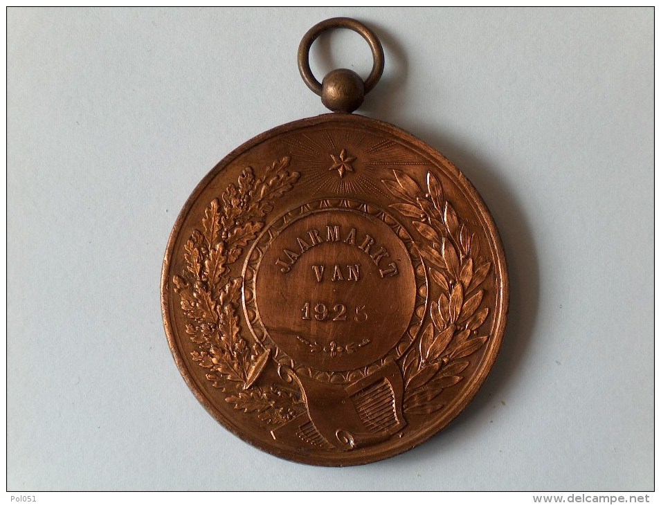 MEDAILLE GEMEENTE BELCELE OOST VLAANDEREN JAARMARK VAN 1925 - Professionali / Di Società