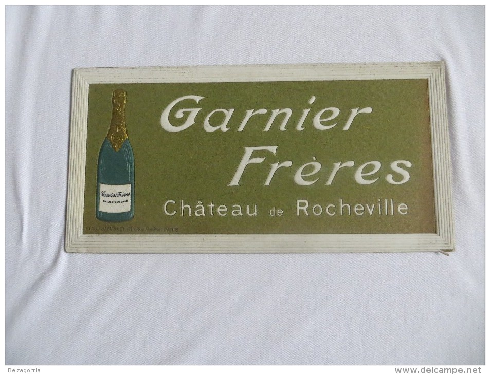 PLAQUE ANCIENNE EN CARTON DUR PUBLICITE GARNIER FRERES CHÂTEAUX De ROCHEVILLE, SAUMUR-CHAMPIGNY, RARE, VOIR SCAN - Placas De Cartón