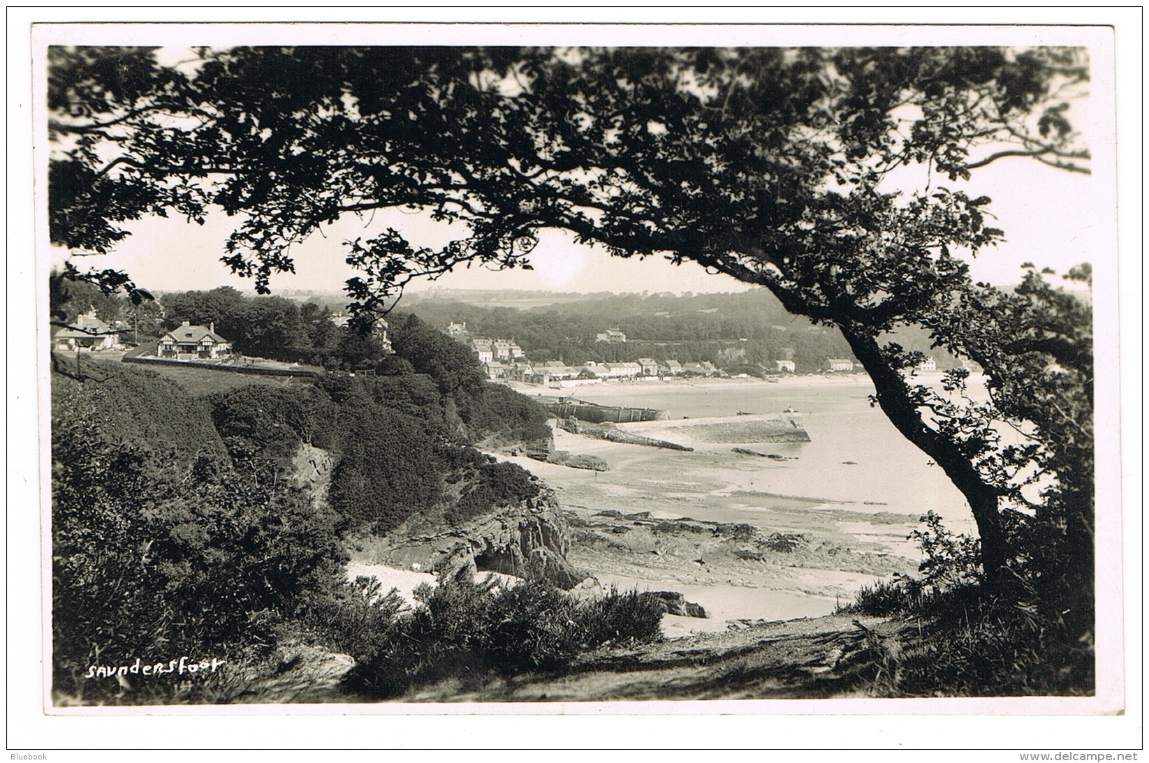 RB 1089 - Squibbs Real Photo Postcard - Houses &amp; Beach Saundersfoot Pembrokeshire - Wales - Pembrokeshire