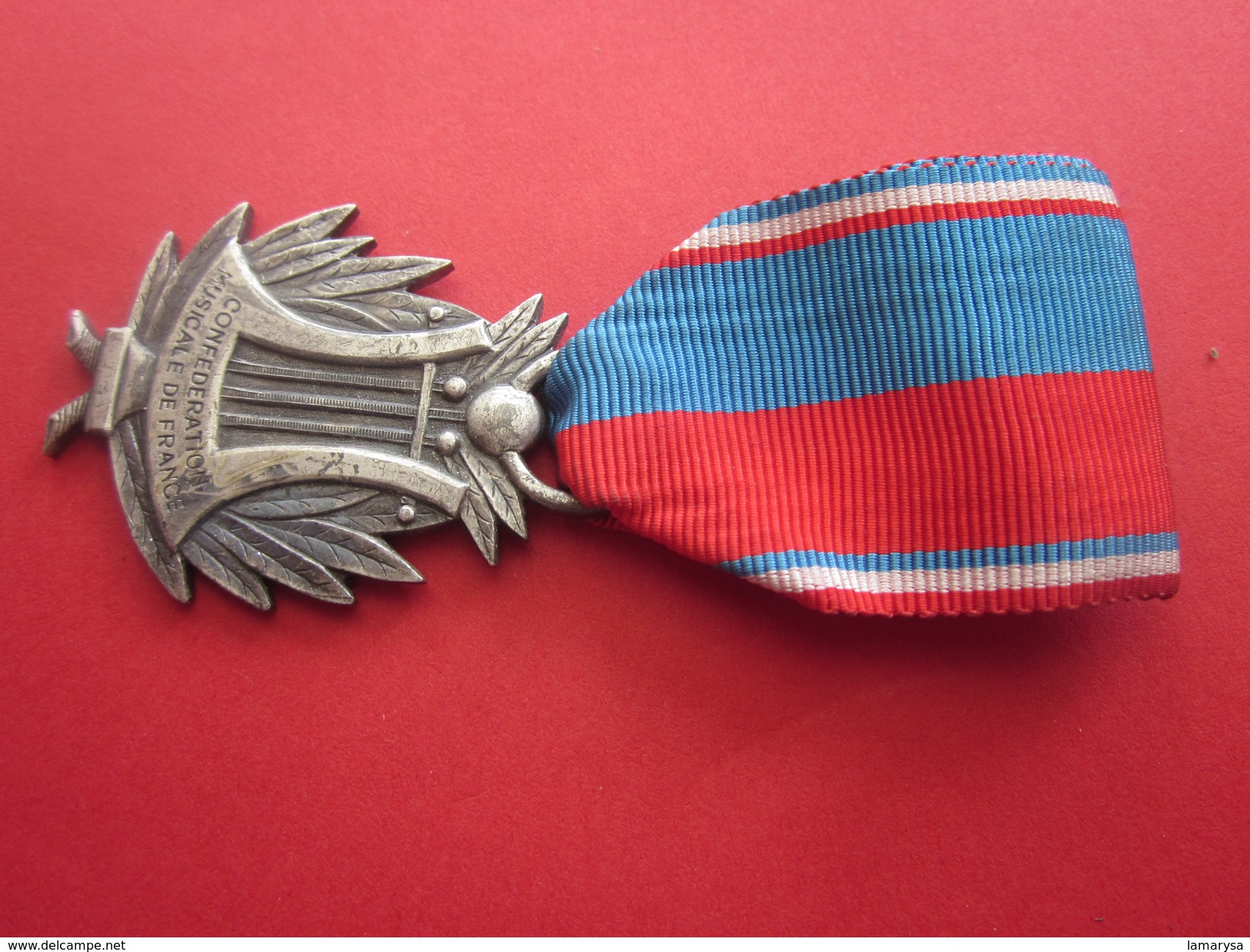 Médaille AG. Distinction Privée  Attribuée Par Confédération Musicale De France Qui Reconnaît Qualité Et Mérite Musicien - Varia