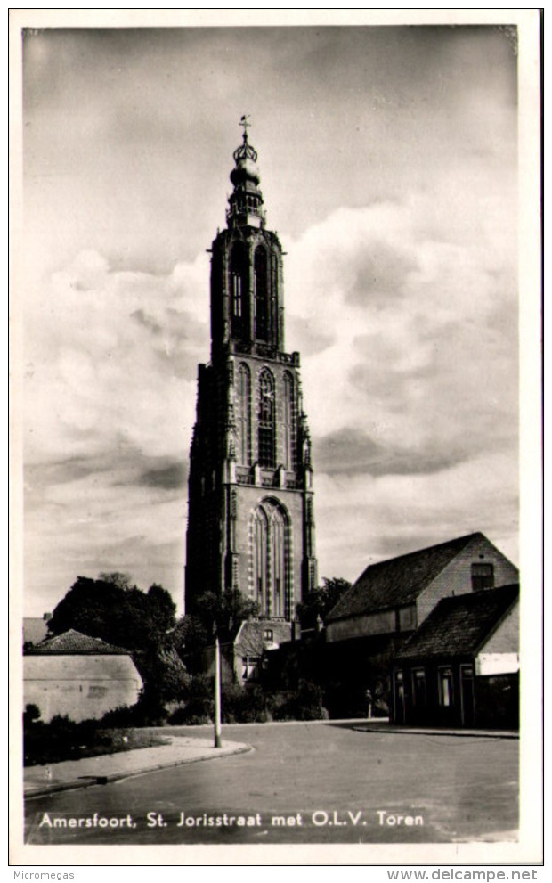 AMERSFOORT - St. Jorisstraat Met O.L.V. Toren - Amersfoort