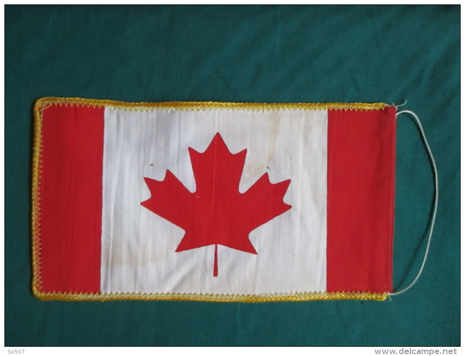 Small Flag-Canada 11x20 Cm - Vlaggen