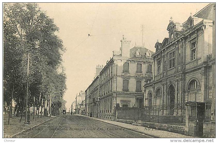 TOURS  LE BOULEVARD BERANGER LA CAISSE D'EPARGNE - Tours