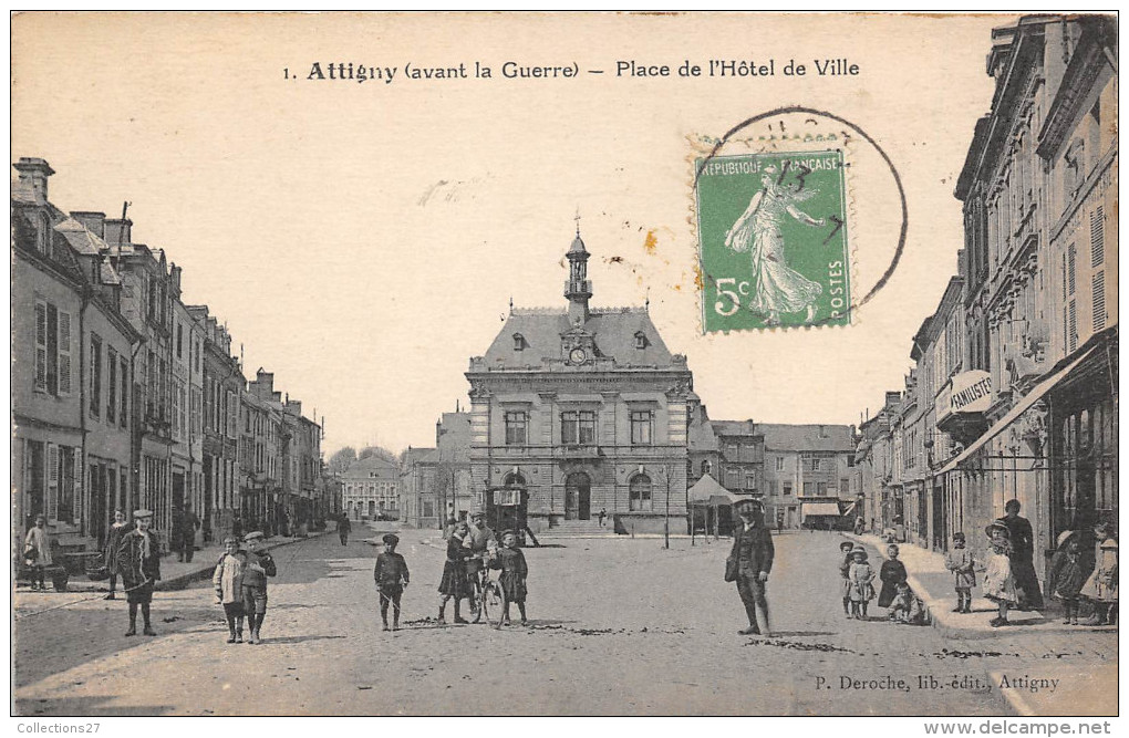 08-ATTIGNY- AVANT LA GUERRE, PLACE DE L'HOTEL DE VILLE - Attigny