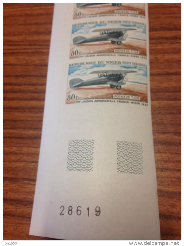 3x 4 STAMPS AVIONS AVIATION PLANES FLUGZEUG LIAISON AEROPOSTALE FRANCE NIGER 1968 NON DENTELES IMPERF IMPERFORATED - Africa