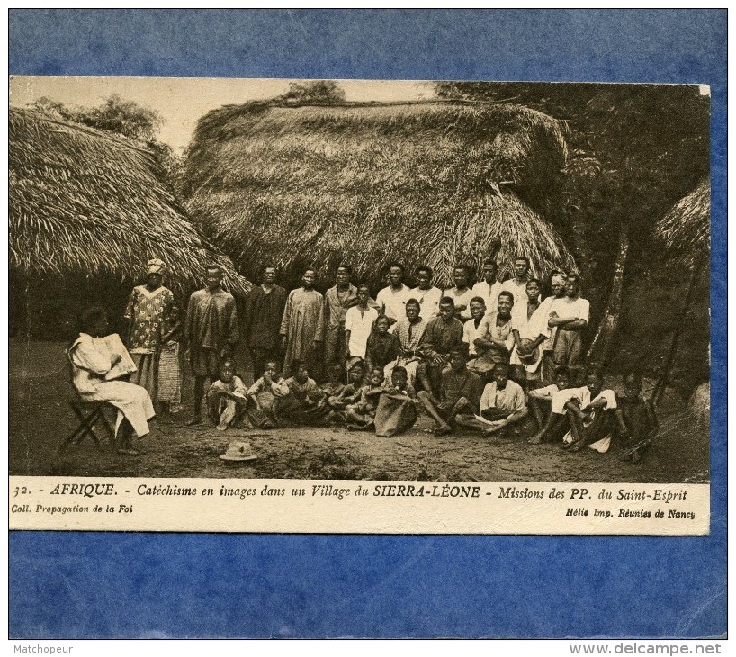 AFRIQUE - CATECHISME EN IMAGES DANS UN VILLAGE DU SIERRA LEONE - MISSIONS DES PP DU SAINT ESPRIT - Sierra Leone