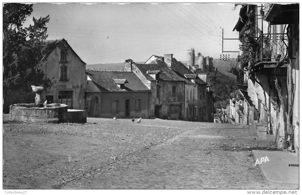 12-NAJAC- PLACE DU FAUBOURG - Najac